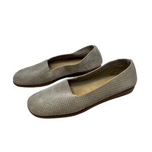 AEROSOLES Gray Perforated Flats